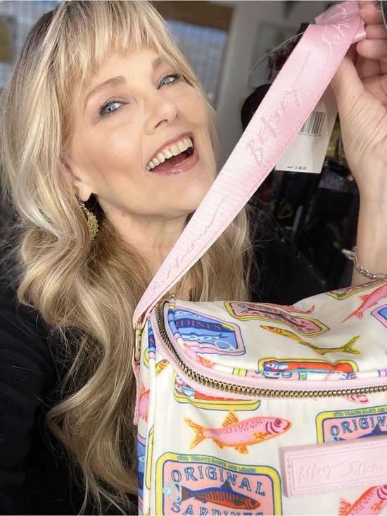 Betsey Johnson Handbags - BETSEY JOHNSON Sardine Print Insulated Lunch Tote